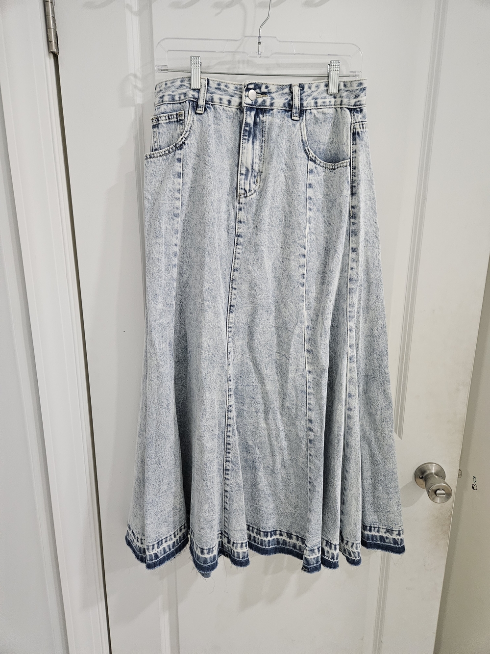 SHEIN Cotton Light Wash Denim Maxi Skirt with Dark Hem Detail